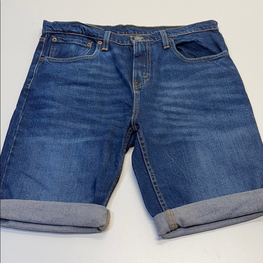LEVI’s Womens 31 Blue Jean Shorts